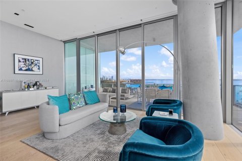 Copropriété à vendre à Miami, Floride: 5 chambres, 335.1 m2 № 1934697 - photo 10