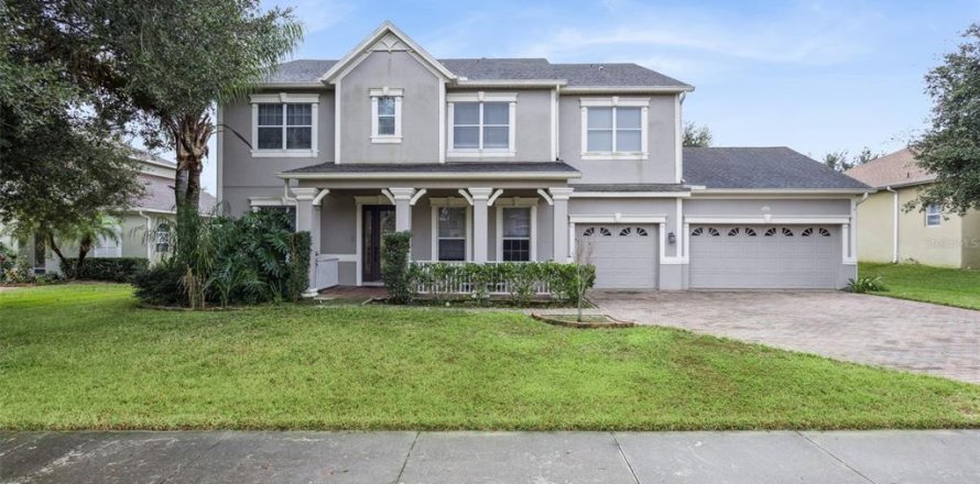 House in Clermont, Florida 4 bedrooms, 321.35 sq.m. № 2122227