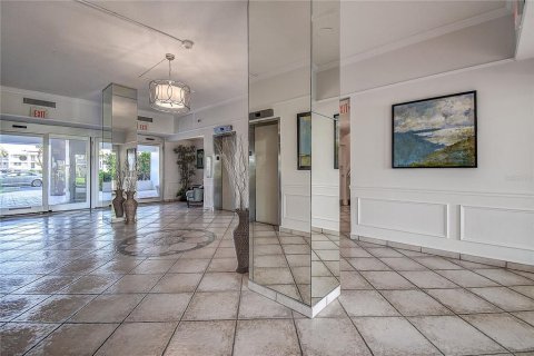 Condo in Clearwater, Florida, 2 bedrooms  № 1900510 - photo 20
