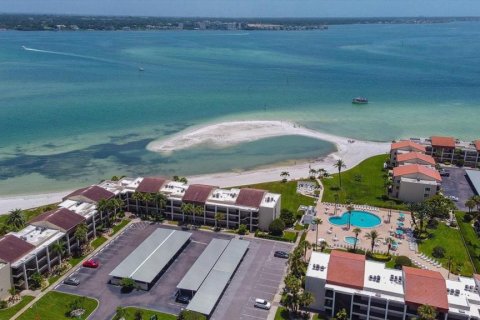 Condo in Clearwater, Florida, 2 bedrooms  № 1900510 - photo 3