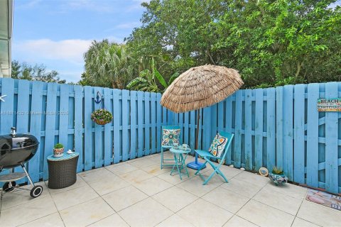 Adosado en alquiler en Jensen Beach, Florida, 2 dormitorios, 117.99 m2 № 2059787 - foto 16