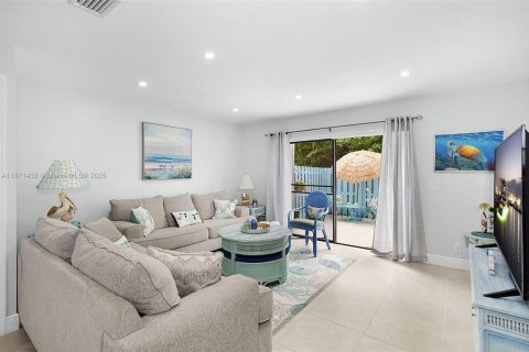 Adosado en alquiler en Jensen Beach, Florida, 2 dormitorios, 117.99 m2 № 2059787 - foto 13