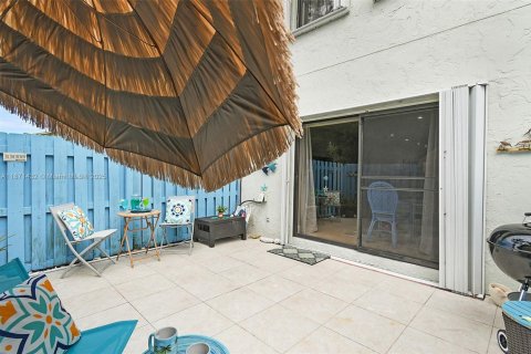 Adosado en alquiler en Jensen Beach, Florida, 2 dormitorios, 117.99 m2 № 2059787 - foto 18