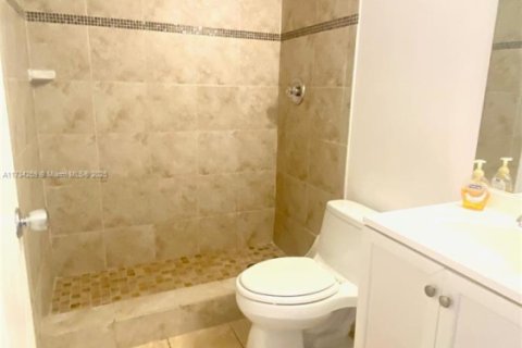 Condo in Coral Springs, Florida, 2 bedrooms  № 1489626 - photo 14