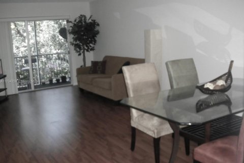 Condo in Coral Springs, Florida, 2 bedrooms  № 1489626 - photo 20