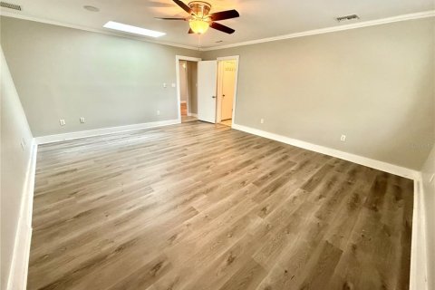 Commercial property in Orlando, Florida 5 bedrooms, 270.9 sq.m. № 1878107 - photo 26