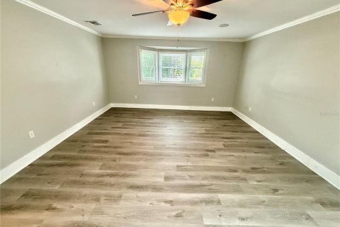 Commercial property in Orlando, Florida 5 bedrooms, 270.9 sq.m. № 1878107 - photo 27