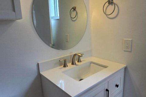 Condo in Pompano Beach, Florida, 2 bedrooms  № 2190971 - photo 9