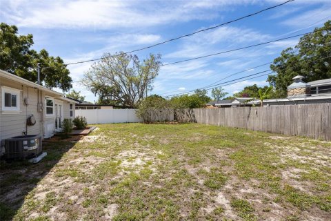 Villa ou maison à vendre à Saint Petersburg, Floride: 2 chambres, 86.31 m2 № 2148044 - photo 23