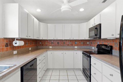 Villa ou maison à vendre à Saint Petersburg, Floride: 2 chambres, 86.31 m2 № 2148044 - photo 16