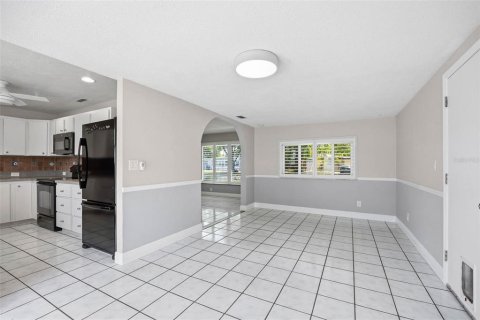 Villa ou maison à vendre à Saint Petersburg, Floride: 2 chambres, 86.31 m2 № 2148044 - photo 13