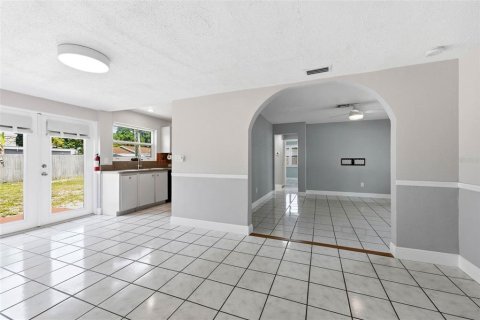 Villa ou maison à vendre à Saint Petersburg, Floride: 2 chambres, 86.31 m2 № 2148044 - photo 12