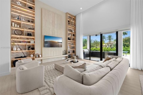 Casa en venta en Davie, Florida, 6 dormitorios, 605.44 m2 № 2077963 - foto 17
