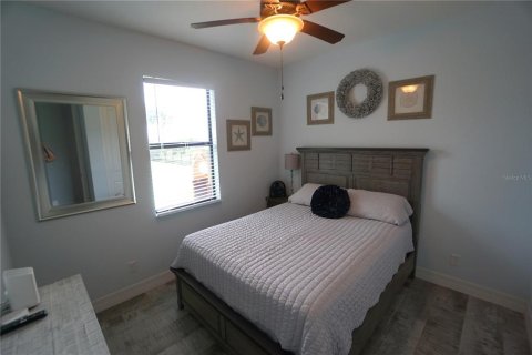Casa en venta en Punta Gorda, Florida, 4 dormitorios, 243.03 m2 № 1900233 - foto 23