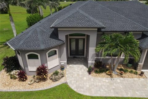 Casa en venta en Punta Gorda, Florida, 4 dormitorios, 243.03 m2 № 1900233 - foto 3
