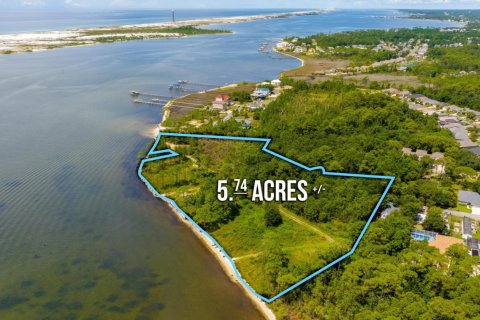 Land in Mary Esther, Florida № 561258 - photo 1