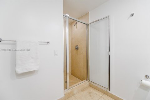 Condominio en venta en Miami, Florida, 2 dormitorios, 135.54 m2 № 2088605 - foto 18