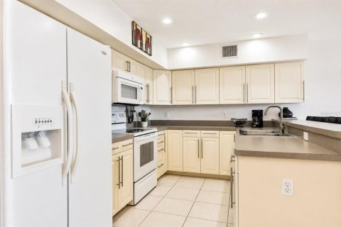 Condominio en venta en Indian Shores, Florida, 2 dormitorios, 109.62 m2 № 2220008 - foto 8