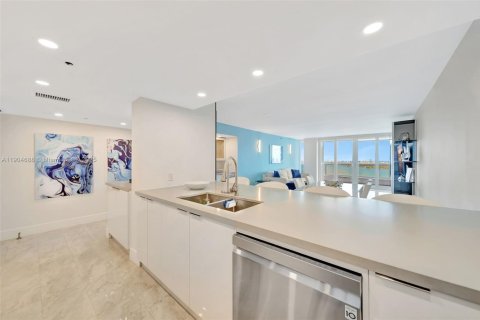 Снять в аренду кондоминиум в Майами, Флорида 2 спальни, 129.88м2, № 1963474 - фото 10