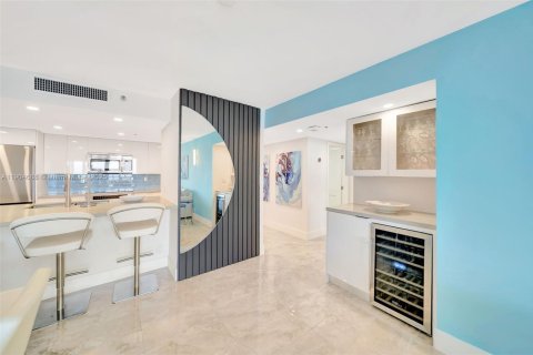 Снять в аренду кондоминиум в Майами, Флорида 2 спальни, 129.88м2, № 1963474 - фото 21