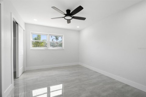 Casa en venta en Saint Petersburg, Florida, 3 dormitorios, 125.23 m2 № 2122757 - foto 21