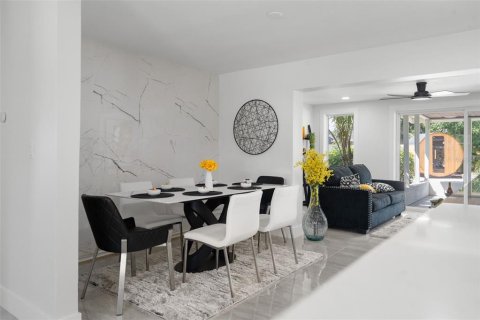 Casa en venta en Saint Petersburg, Florida, 3 dormitorios, 125.23 m2 № 2122757 - foto 8