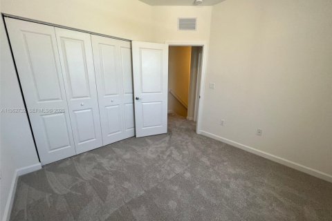 Adosado en alquiler en Miami, Florida, 3 dormitorios, 134.06 m2 № 2024108 - foto 16