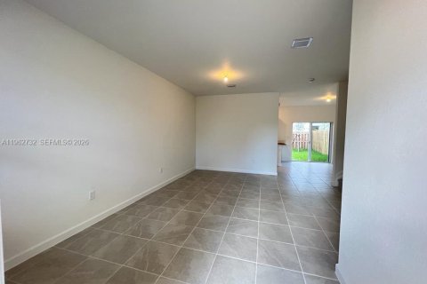 Adosado en alquiler en Miami, Florida, 3 dormitorios, 134.06 m2 № 2024108 - foto 9