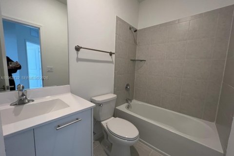 Adosado en alquiler en Miami, Florida, 3 dormitorios, 134.06 m2 № 2024108 - foto 26