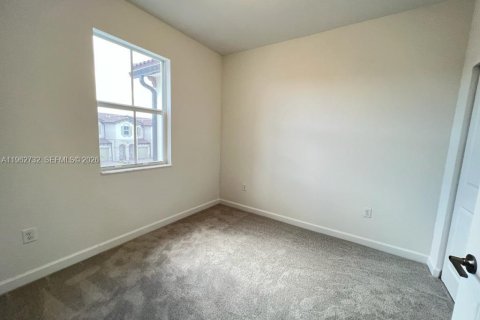 Adosado en alquiler en Miami, Florida, 3 dormitorios, 134.06 m2 № 2024108 - foto 19