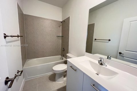 Adosado en alquiler en Miami, Florida, 3 dormitorios, 134.06 m2 № 2024108 - foto 23