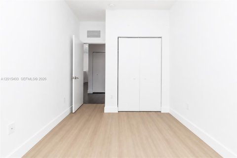 Снять в аренду кондоминиум в Майами, Флорида 3 спальни, 139.35м2, № 2171632 - фото 19