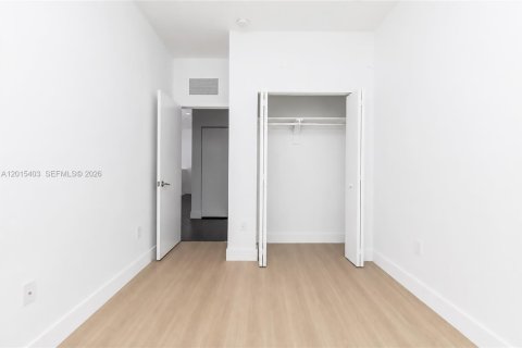 Снять в аренду кондоминиум в Майами, Флорида 3 спальни, 139.35м2, № 2171632 - фото 18