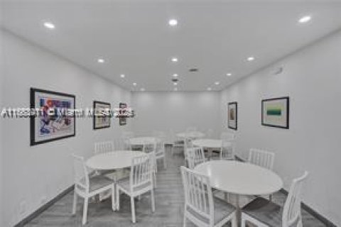 Condo in Pompano Beach, Florida, 3 bedrooms  № 1893356 - photo 30