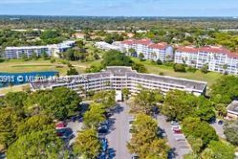 Condo in Pompano Beach, Florida, 3 bedrooms  № 1893356 - photo 23