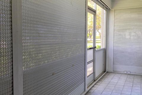 Copropriété à louer à Boca Raton, Floride: 2 chambres, 78.04 m2 № 2176399 - photo 18