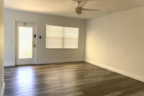 Copropriété à louer à Boca Raton, Floride: 2 chambres, 78.04 m2 № 2176399 - photo 4