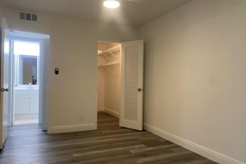 Copropriété à louer à Boca Raton, Floride: 2 chambres, 78.04 m2 № 2176399 - photo 12