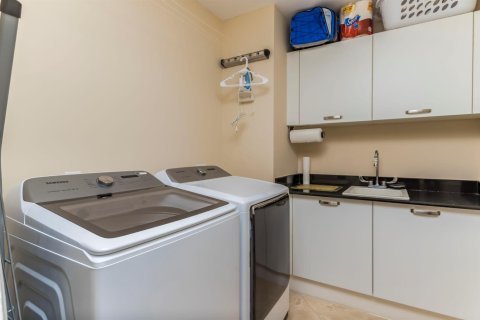 Condo in Deerfield Beach, Florida, 3 bedrooms  № 2175827 - photo 23