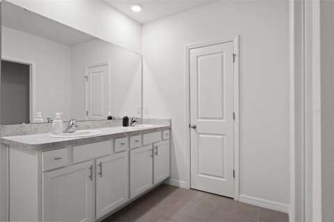 Casa en venta en Tampa, Florida, 4 dormitorios, 216.28 m2 № 1792192 - foto 24