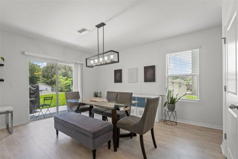 Casa en venta en Tampa, Florida, 4 dormitorios, 216.28 m2 № 1792192 - foto 18