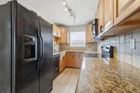 Copropriété à louer à Davie, Floride: 2 chambres, 68.1 m2 № 2352101 - photo 5