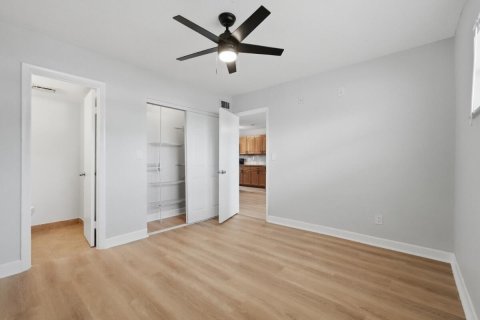 Copropriété à louer à Davie, Floride: 2 chambres, 68.1 m2 № 2352101 - photo 9