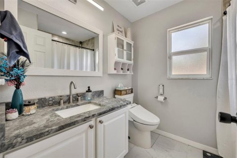 House in Plant City, Florida 3 bedrooms, 189.06 sq.m. № 1789400 - photo 30