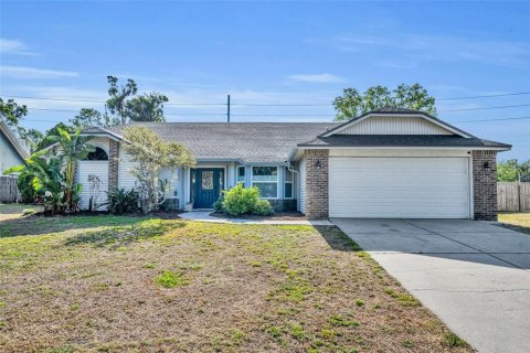 House in Plant City, Florida 3 bedrooms, 189.06 sq.m. № 1789400 - photo 1