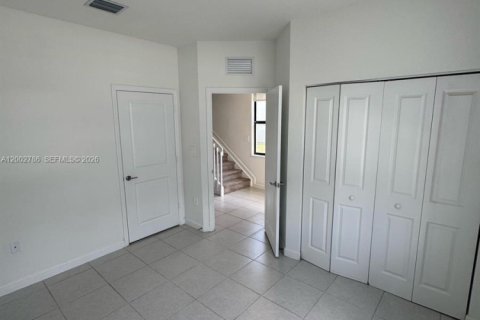House in Homestead, Florida 3 bedrooms, 123.37 sq.m. № 2068038 - photo 26