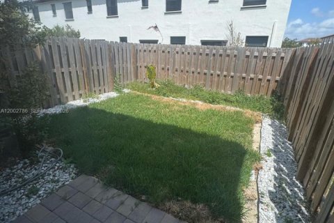 House in Homestead, Florida 3 bedrooms, 123.37 sq.m. № 2068038 - photo 29