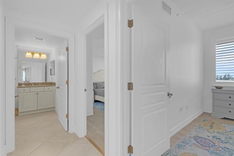 Condominio en venta en Hutchinson Island South, Florida, 3 dormitorios, 236.06 m2 № 2087361 - foto 25