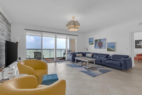 Condominio en venta en Hutchinson Island South, Florida, 3 dormitorios, 236.06 m2 № 2087361 - foto 5