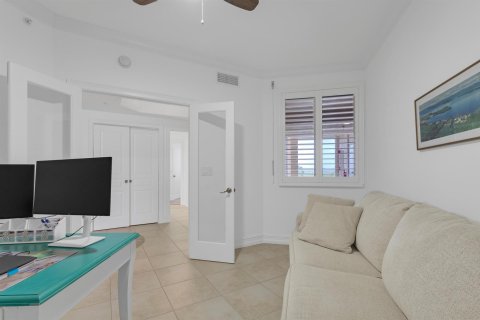 Condominio en venta en Hutchinson Island South, Florida, 3 dormitorios, 236.06 m2 № 2087361 - foto 22